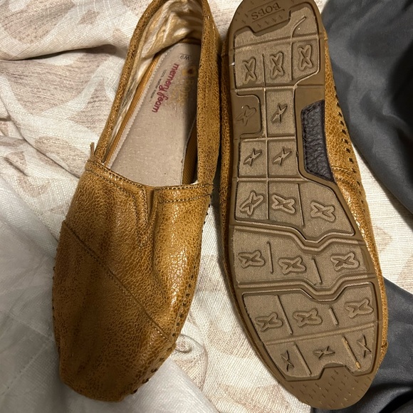 Bobs - Picture 2 of 2